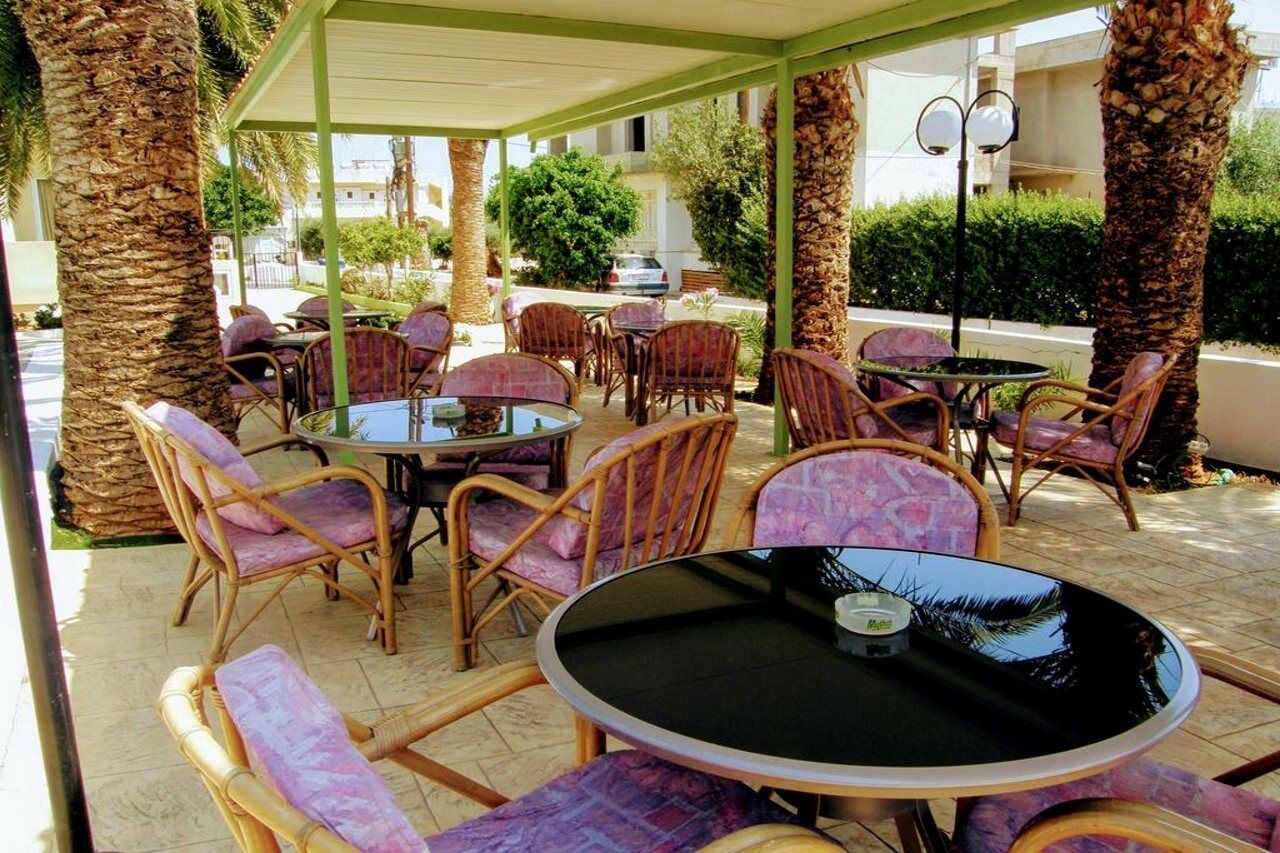 Ambrosia Hotel Mália Exterior foto